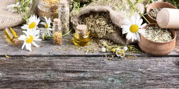 Naturheilmittel und alternative Therapien